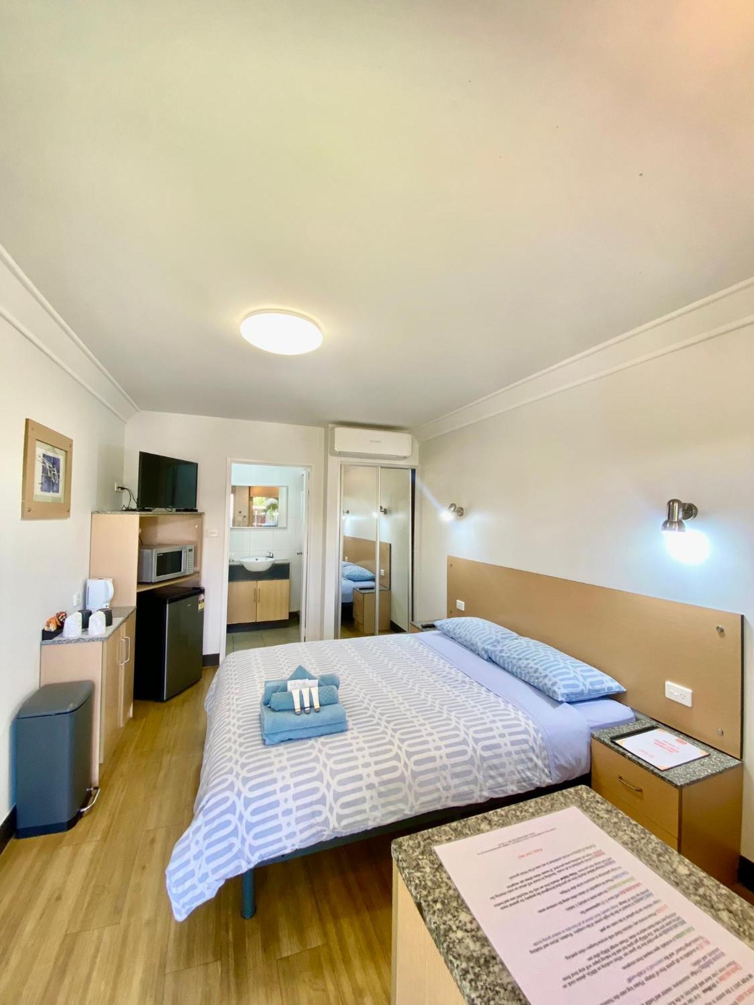 Econo Lodge Karratha Buitenkant foto