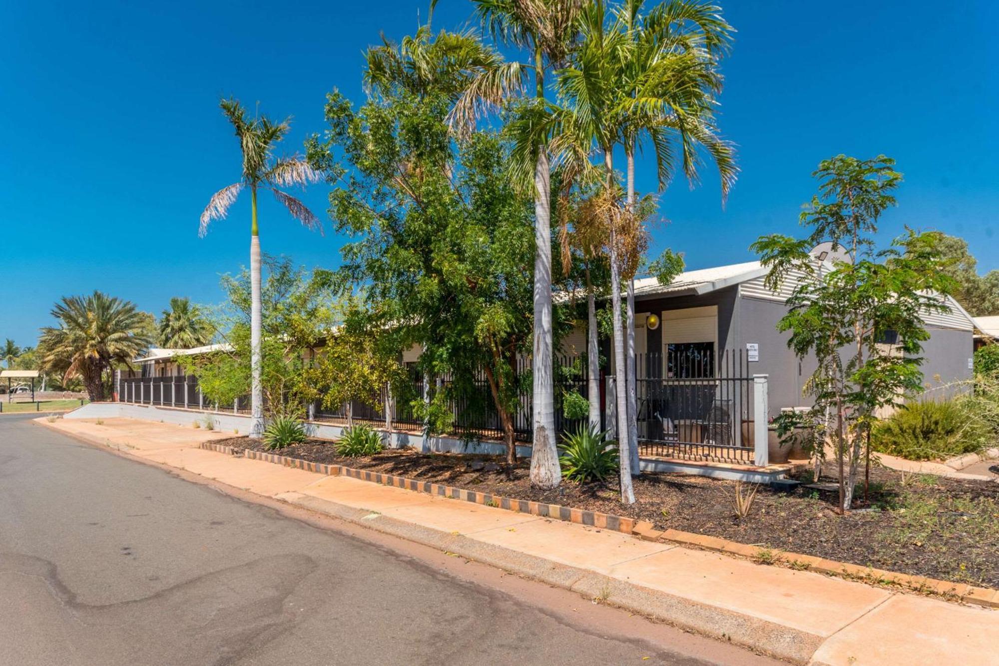 Econo Lodge Karratha Buitenkant foto