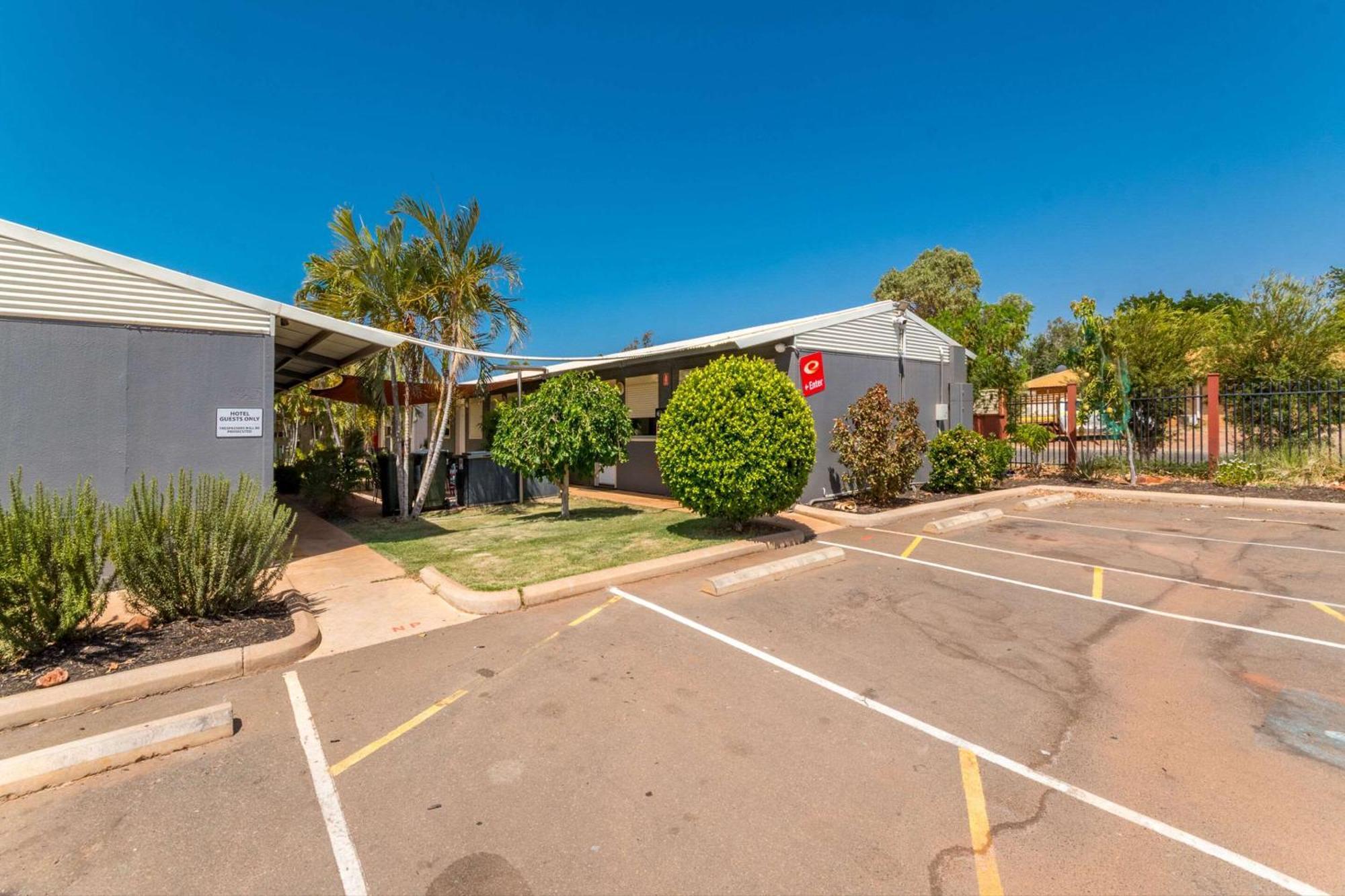 Econo Lodge Karratha Buitenkant foto