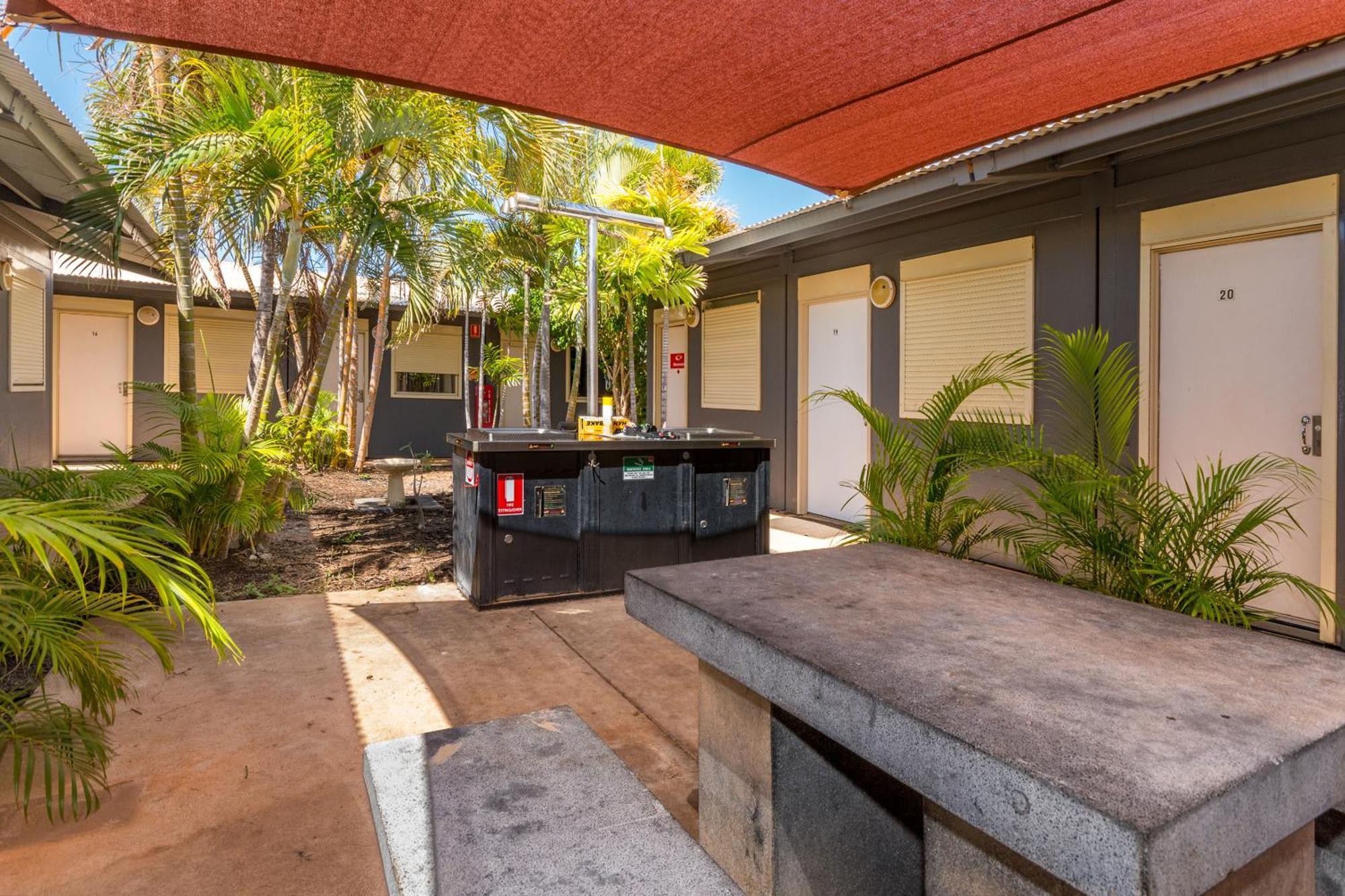 Econo Lodge Karratha Buitenkant foto